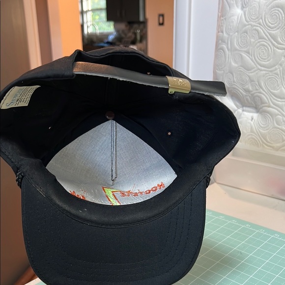 Hooters Racing Black Cap - Picture 3 of 3